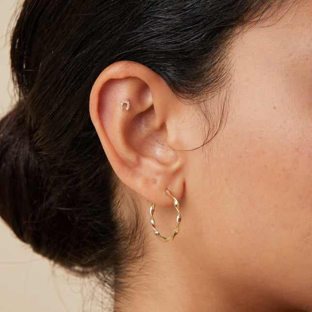 Flat Back Labret Studs - Pavé Horseshoe Piercing Stud in Solid Gold - Piercing Stud - Astrid & Miyu