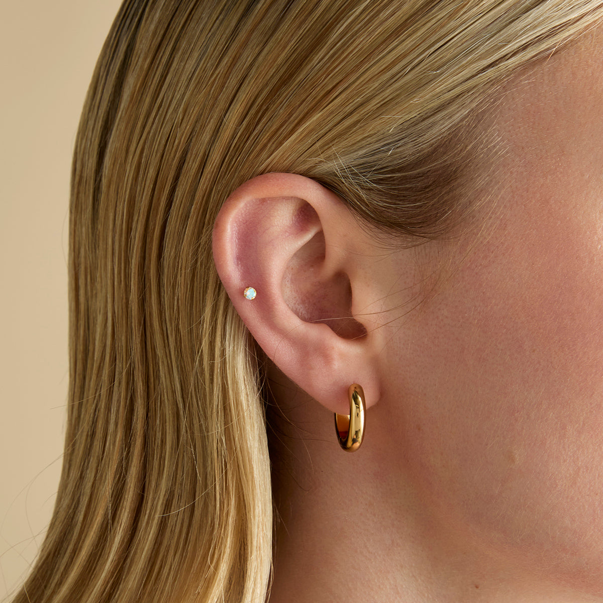 Conch Piercing Jewellery - Moonstone Titanium Piercing Stud in Gold - Piercing Stud - Astrid &amp; Miyu
