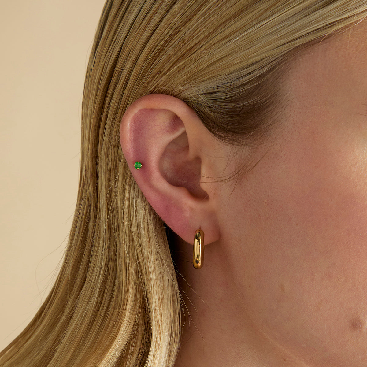 Conch Piercing Jewellery - Green Titanium Piercing Stud in Gold - Piercing Stud - Astrid &amp; Miyu