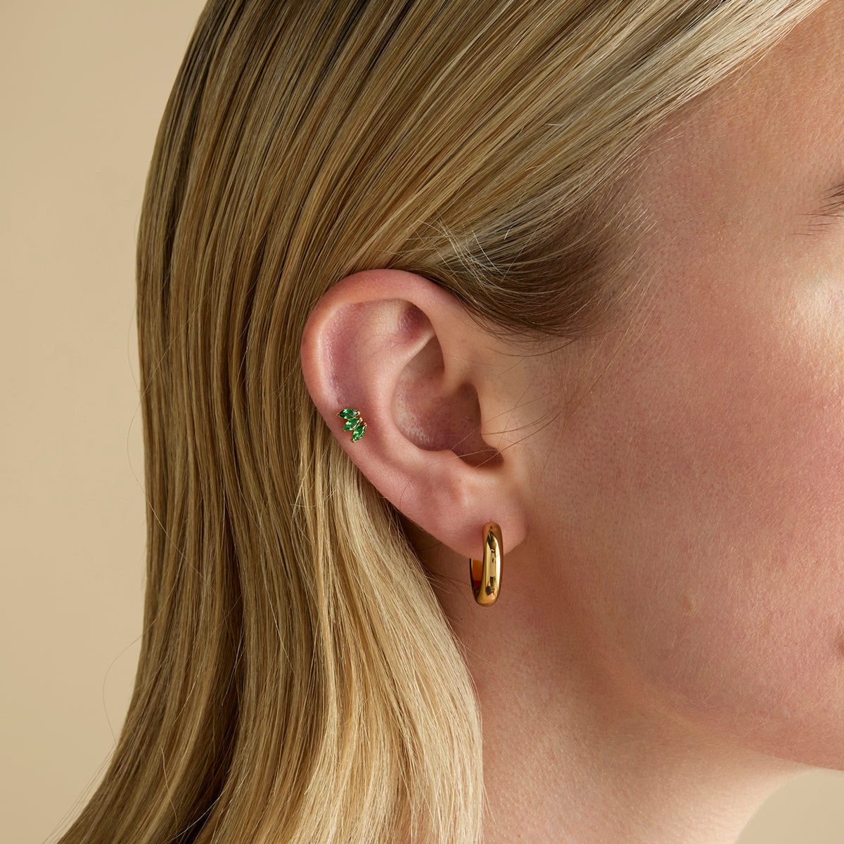 Conch Piercing Jewellery - Green Marquise Fan Titanium Piercing Stud in Gold - Piercing Stud - Astrid &amp; Miyu