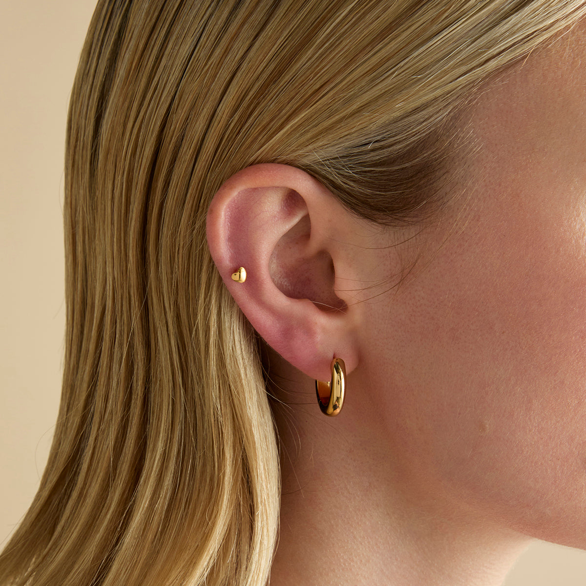 Conch Piercing Jewellery - Heart Titanium Piercing Stud in Gold - Piercing Stud - Astrid &amp; Miyu