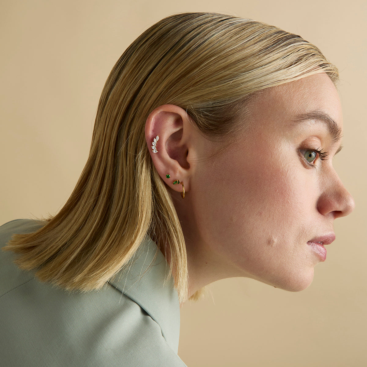 Conch Piercing Jewellery - Curved Marquise Titanium Piercing Stud in Gold - Piercing Stud - Astrid &amp; Miyu