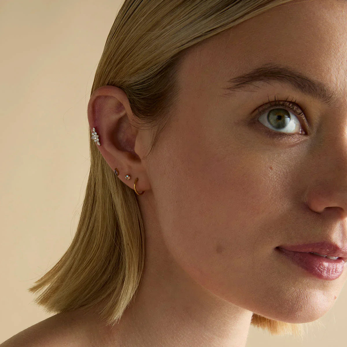 Conch Piercing Jewellery - Crystal Cluster Titanium Piercing Stud in Gold - Piercing Stud - Astrid &amp; Miyu