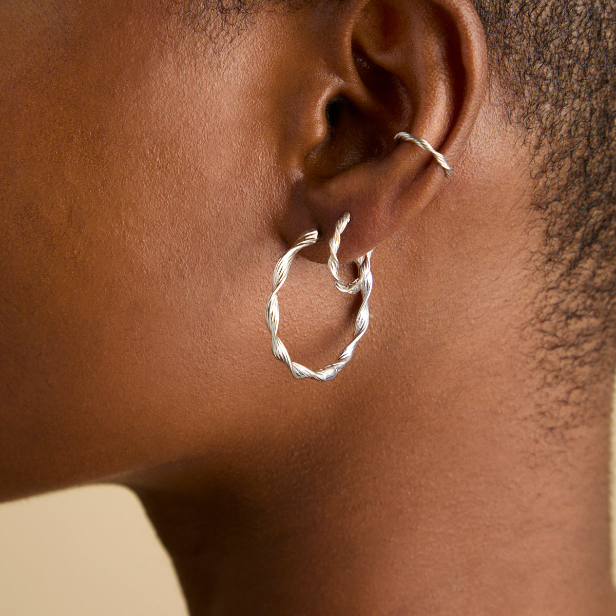 Ear Cuffs - Twist Ear Cuff in Silver - Ear Cuffs - Astrid &amp; Miyu