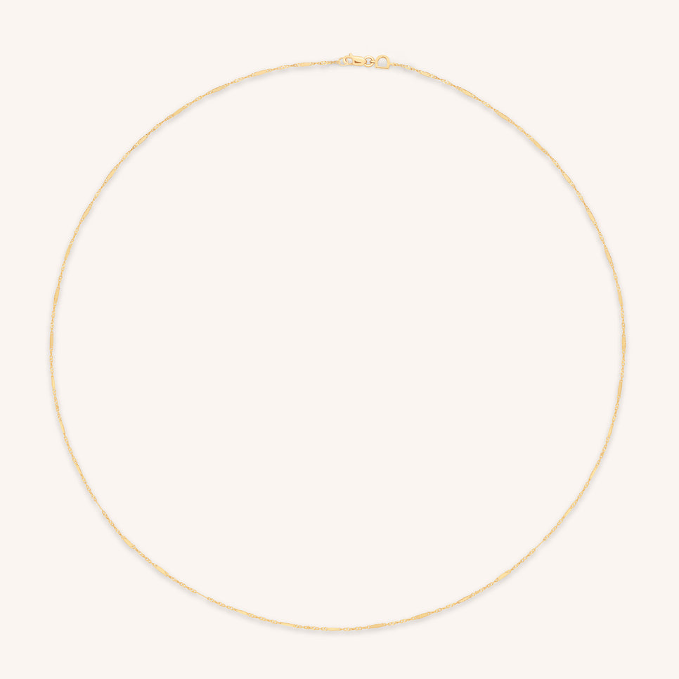 Astrid Story Chain Necklace in Solid Gold