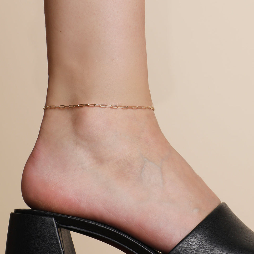 Piccadilly Chain Anklet in Solid Gold-Astrid &amp; Miyu