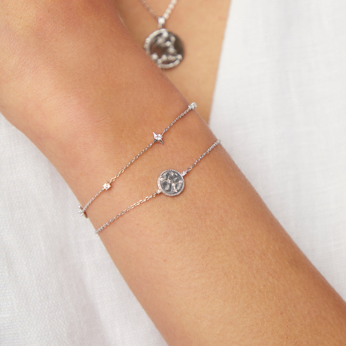 Bracelets - Cancer Zodiac Bracelet in Silver - Zodiac - Astrid &amp; Miyu