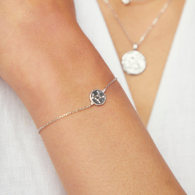 Bracelets - Virgo Zodiac Bracelet in Silver - Zodiac - Astrid & Miyu