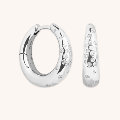 AM25-AD24-H-SCA-S_1-Astrid &amp; Miyu