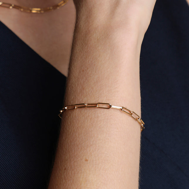 Bold Piccadilly Chain Bracelet in Gold-Astrid &amp; Miyu