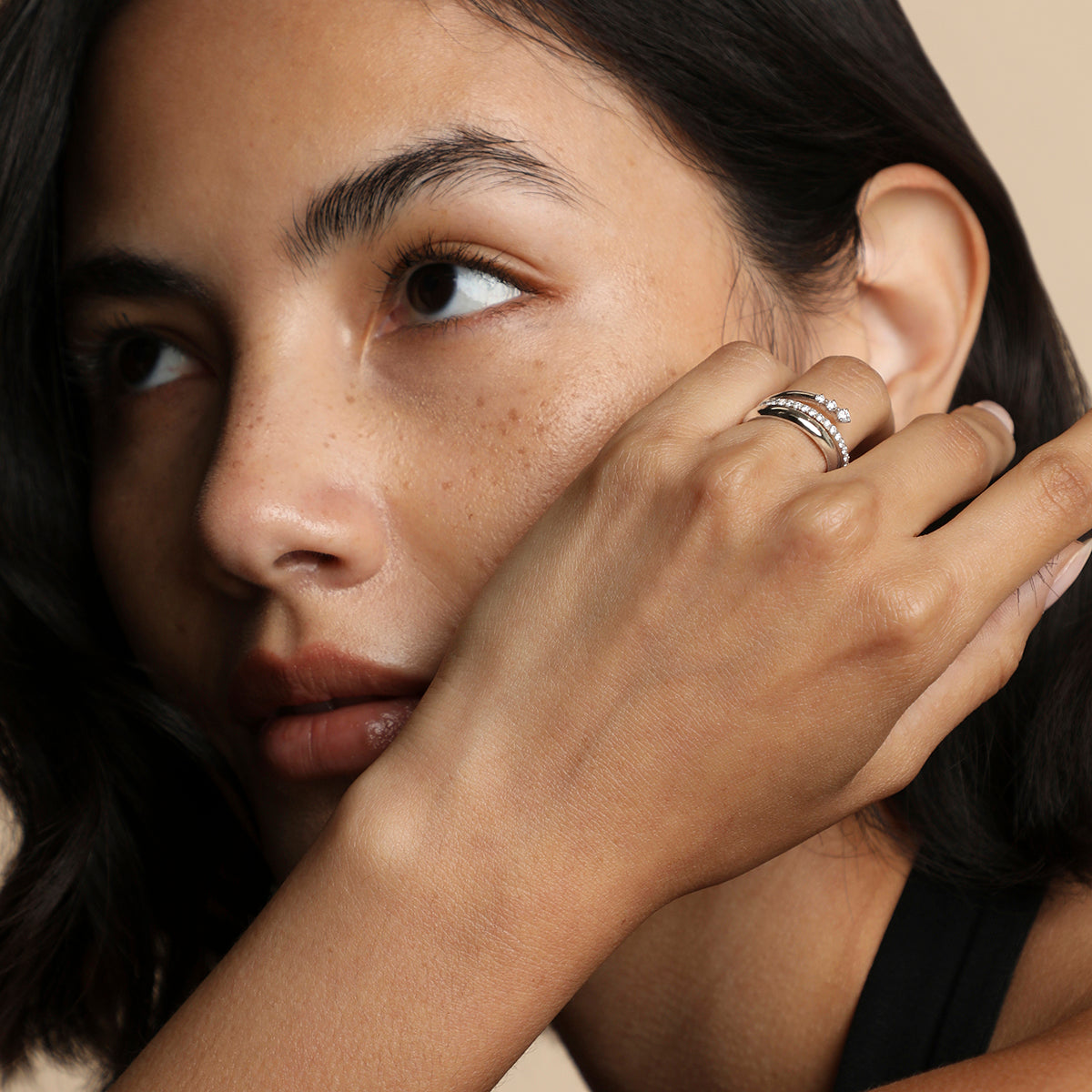 Illusion Diamond Milestone Ring in Solid White Gold-Astrid &amp; Miyu