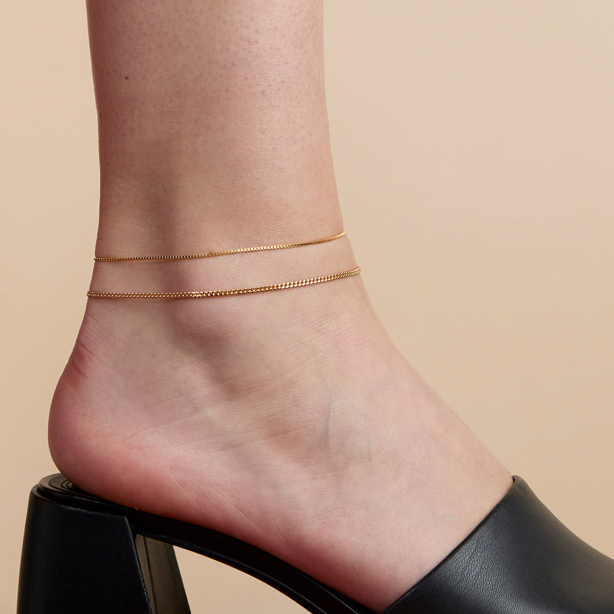 Essential Box Chain Anklet in Gold-Astrid &amp; Miyu