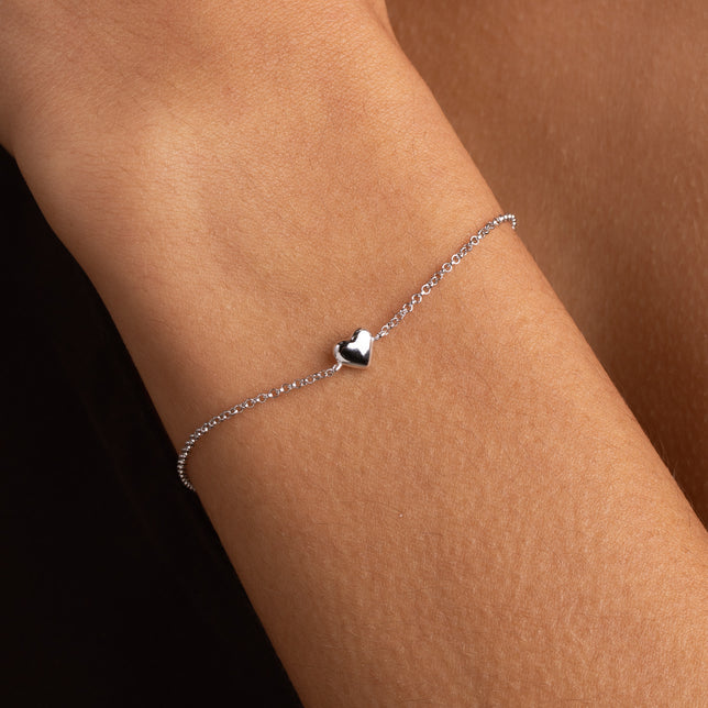 Bracelets - Love Heart Charm Bracelet in Silver - Charm Bracelets - Astrid & Miyu