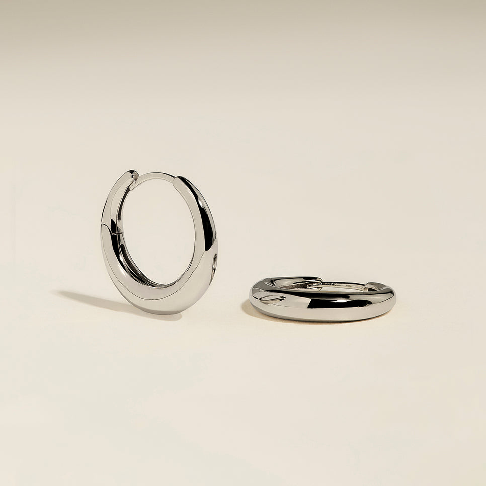 Dome Medium Hoops in Silver-Astrid &amp; Miyu