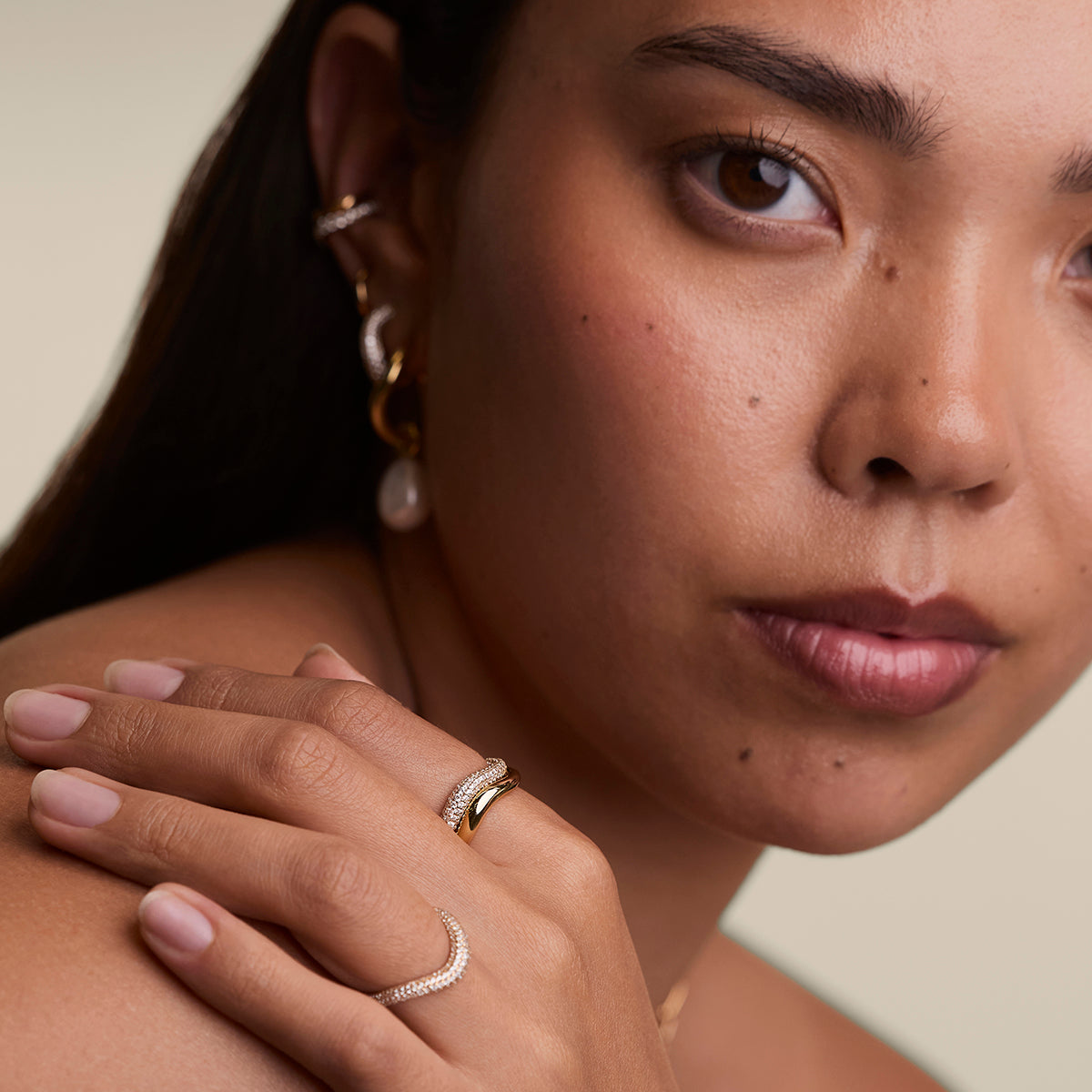 Wave Crystal Ring in Gold