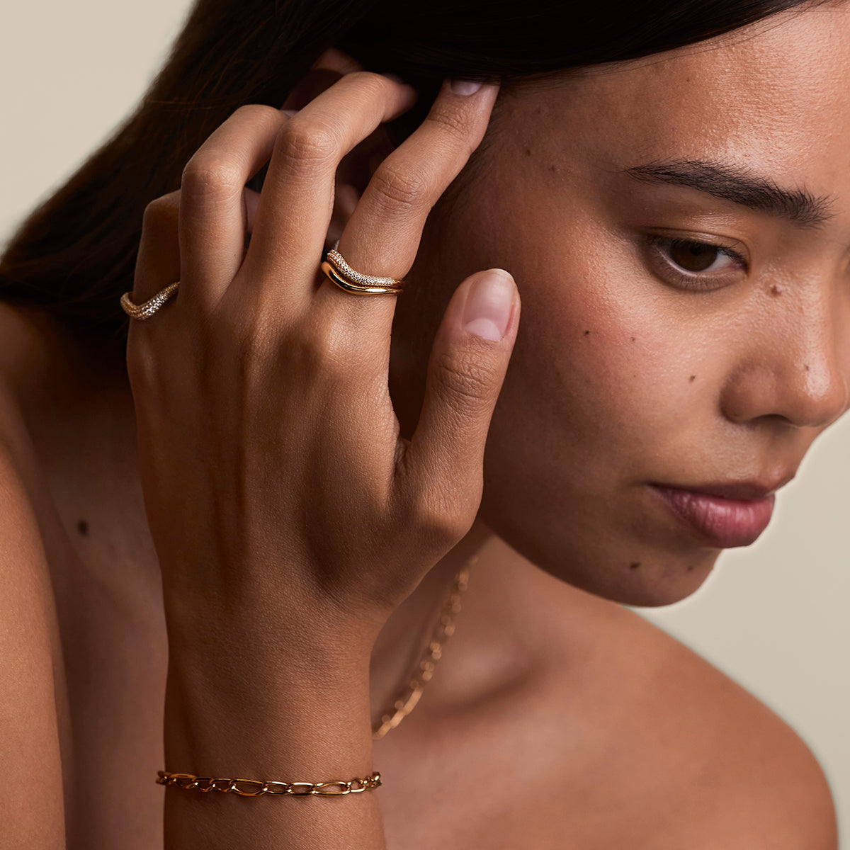 Wave Ring in Gold-Astrid &amp; Miyu