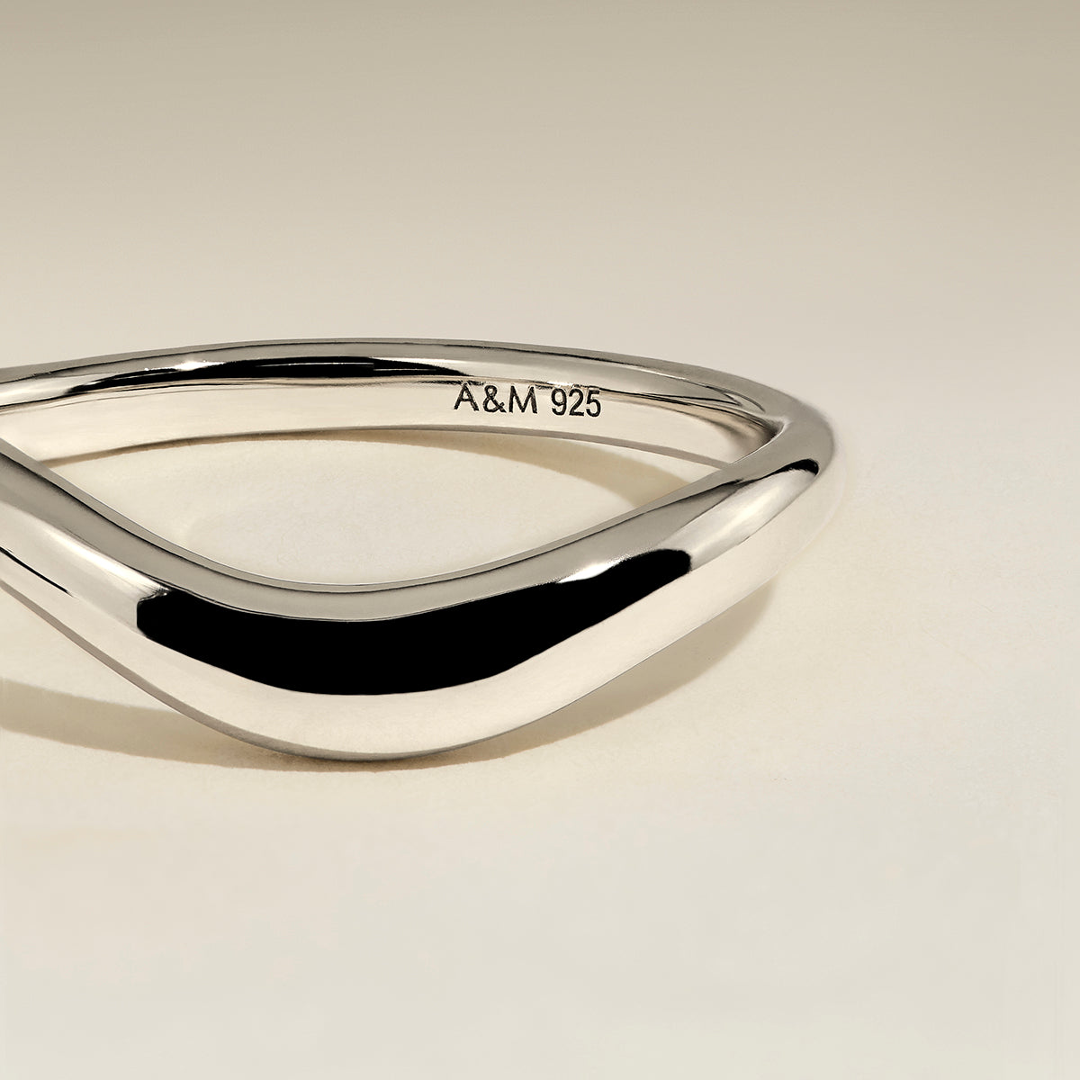 Wave Ring in Silver-Astrid &amp; Miyu