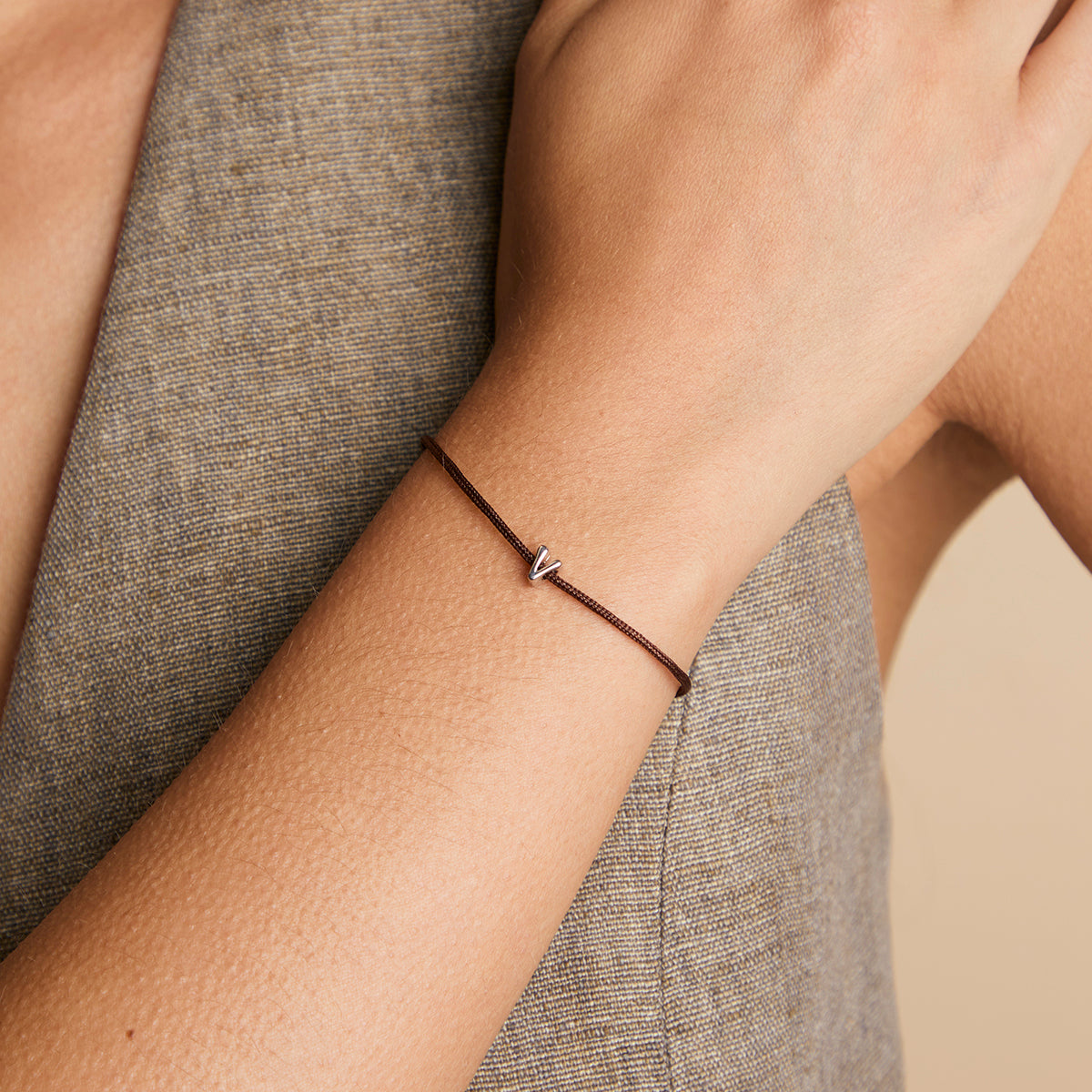 V Initial Click Charm in Solid White Gold-Astrid &amp; Miyu