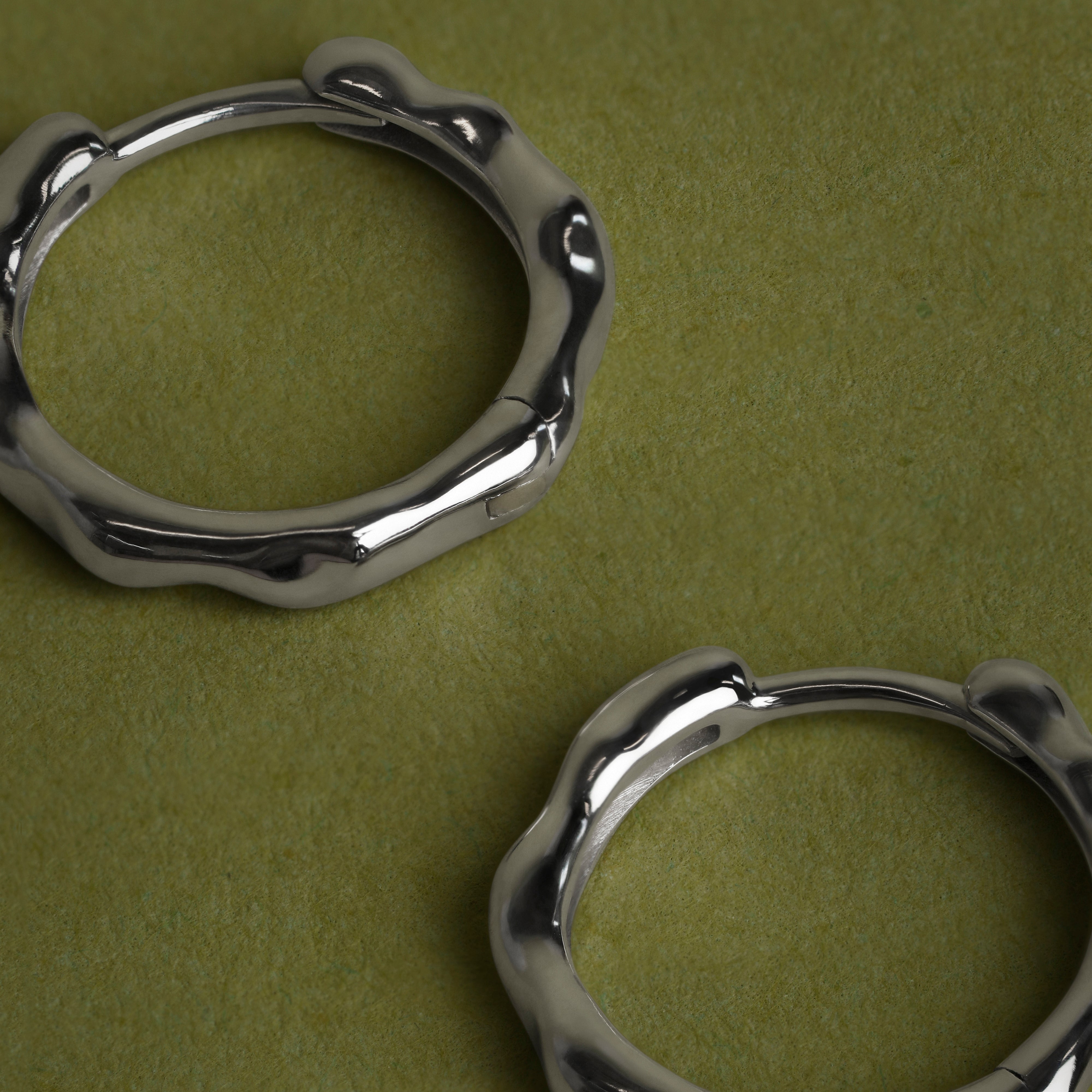 Molten Hoops in Solid White Gold-Astrid &amp; Miyu