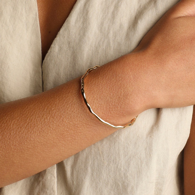 Molten Bangle in Gold-Astrid &amp; Miyu