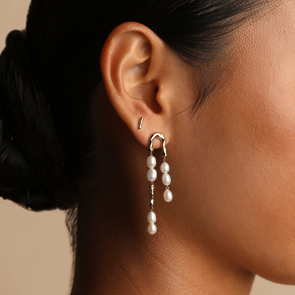 Molten Bar Studs in Gold-Astrid &amp; Miyu