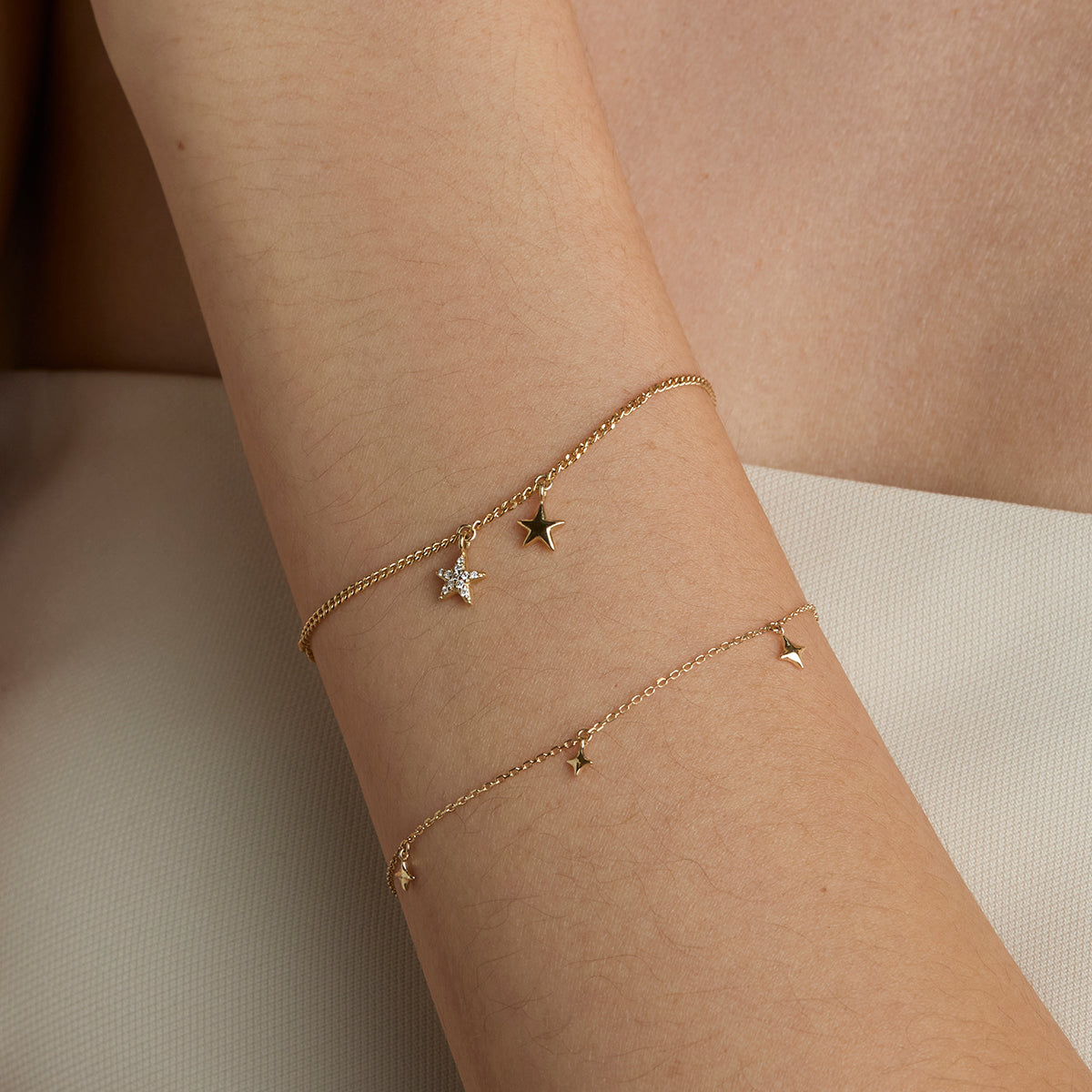 Star Charm 9k Gold-Astrid &amp; Miyu