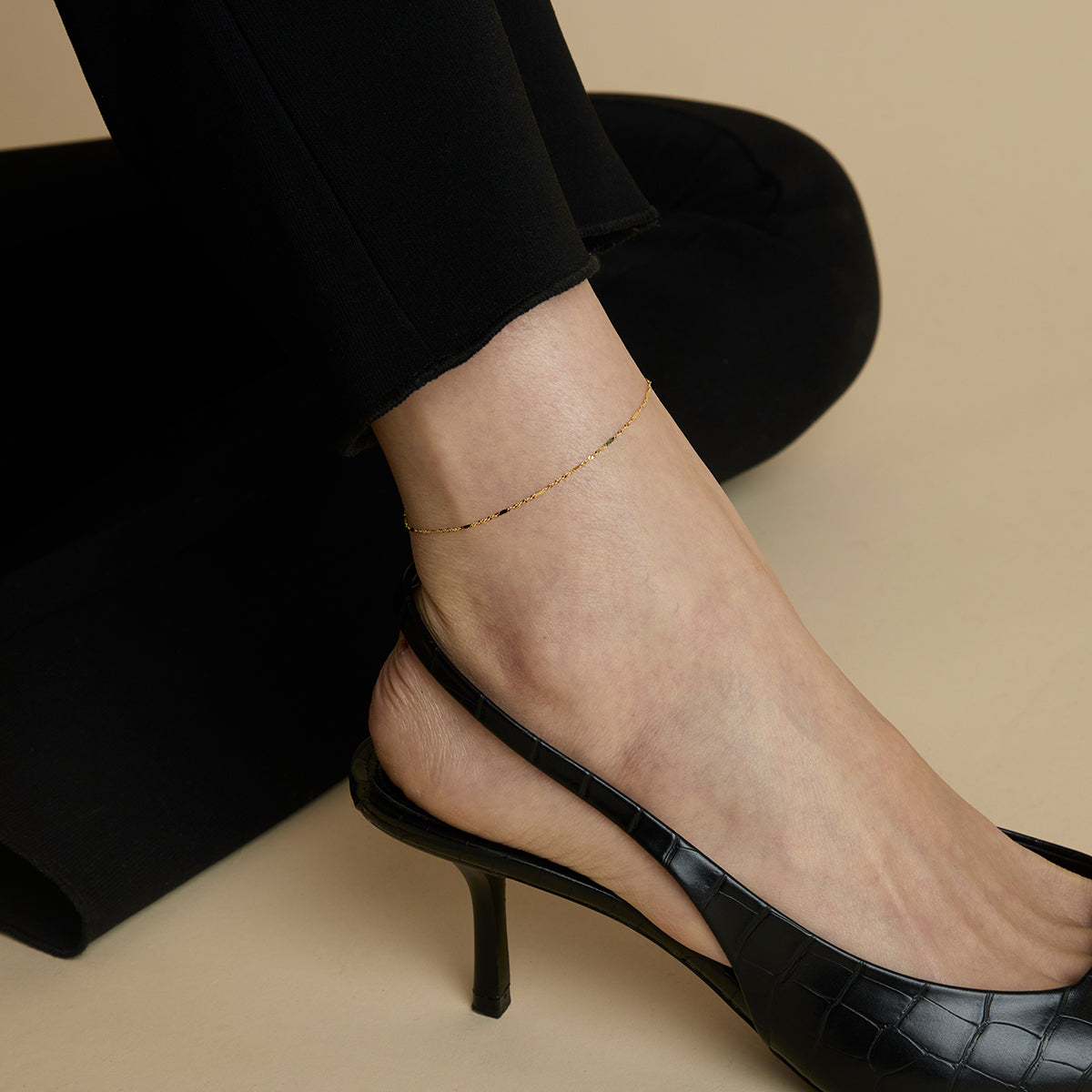 Astrid Chain Anklet in Solid Gold-Astrid &amp; Miyu