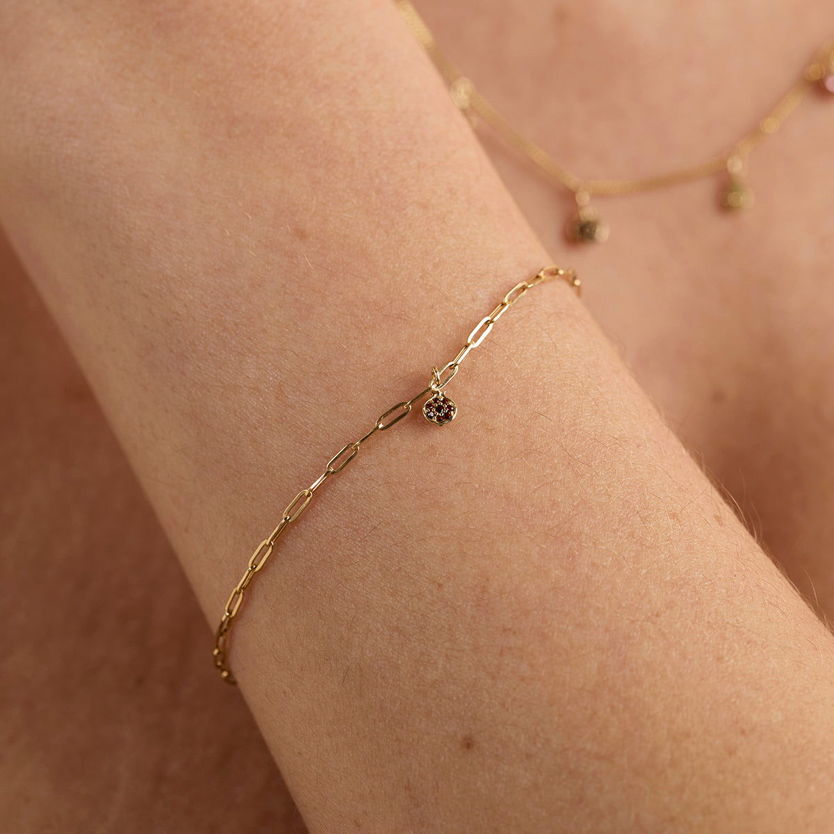 Pomegranate Charm 9k Gold-Astrid &amp; Miyu