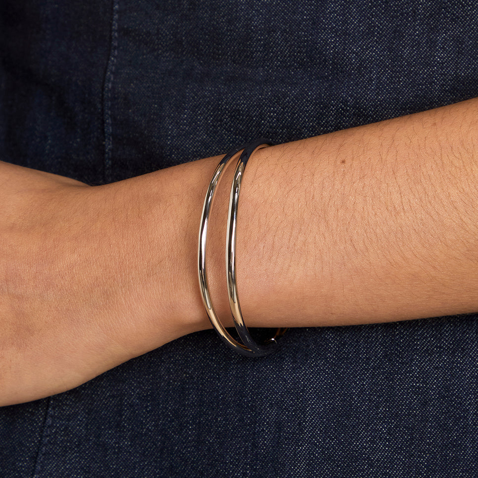 Crossover Illusion Bangle in Silver-Astrid &amp; Miyu
