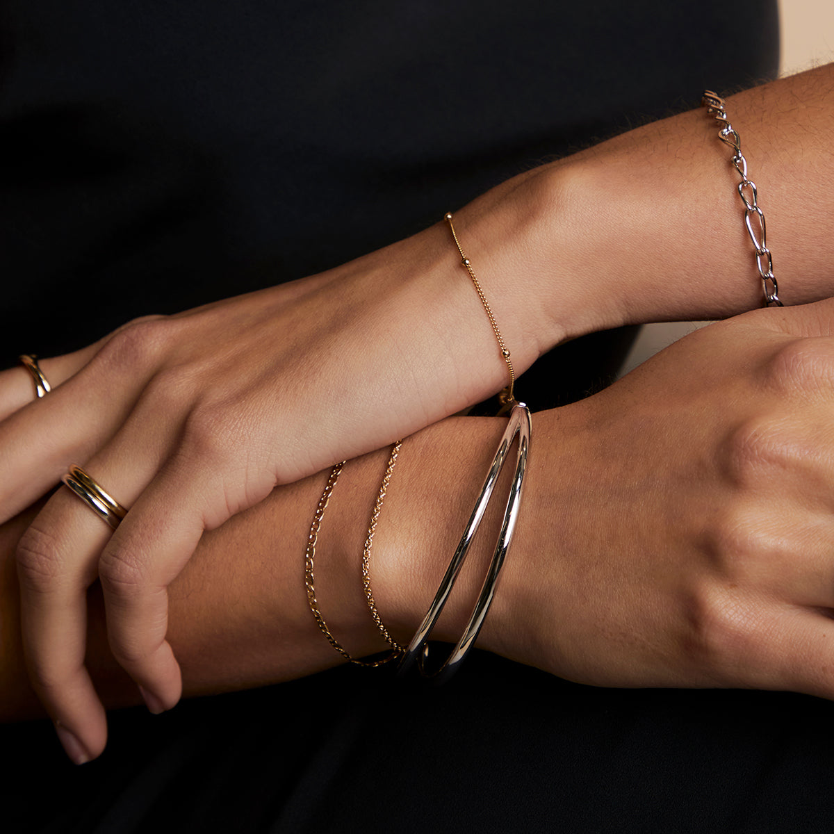 Crossover Illusion Bangle in Silver-Astrid &amp; Miyu