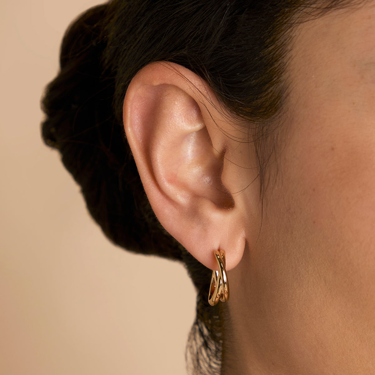 Crossover Illusion Hoops in Gold-Astrid &amp; Miyu