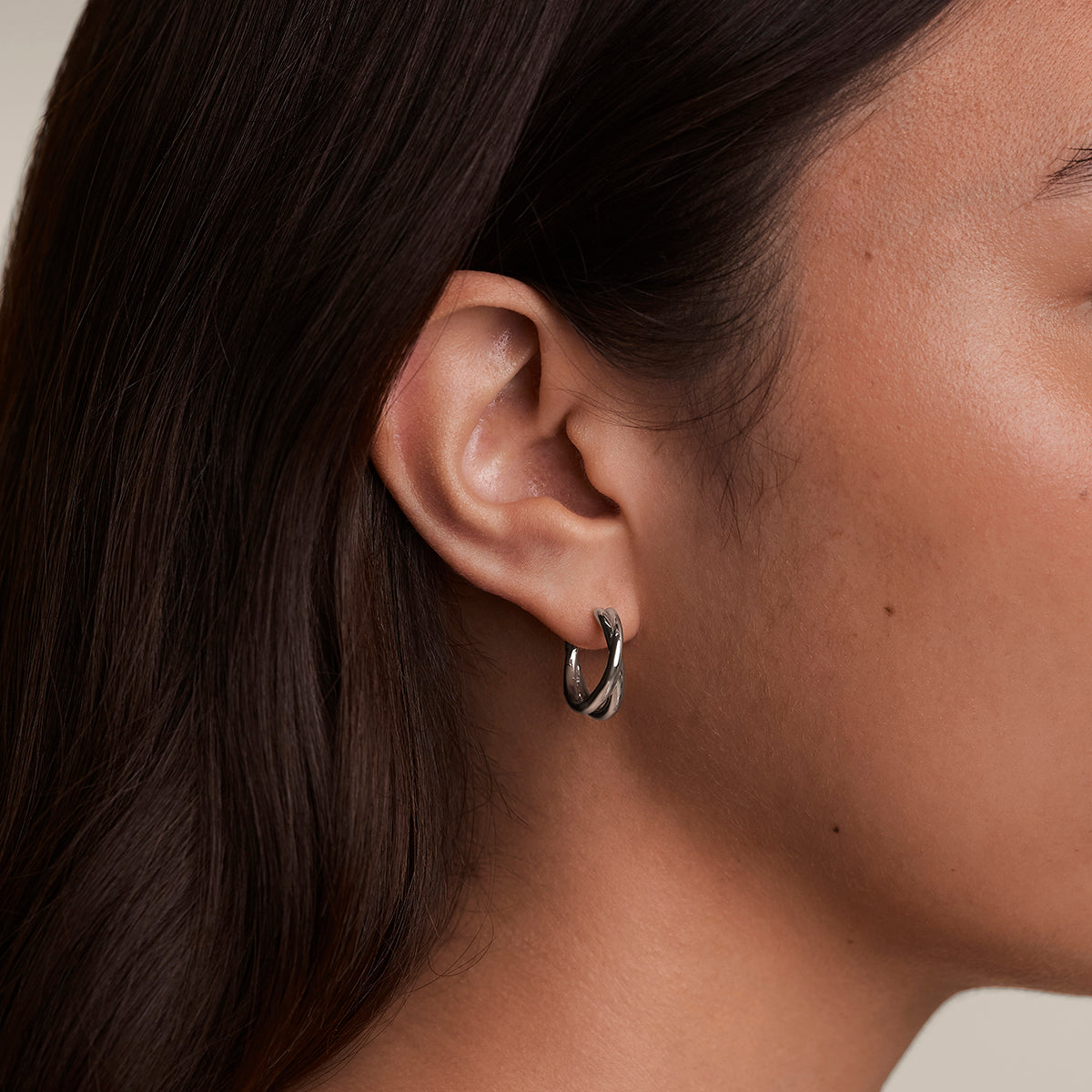 Crossover Illusion Hoops in Silver-Astrid &amp; Miyu