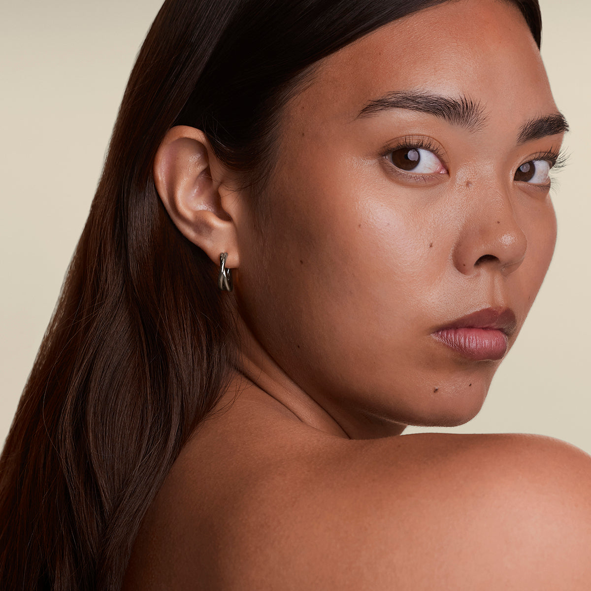 Crossover Illusion Hoops in Silver-Astrid &amp; Miyu