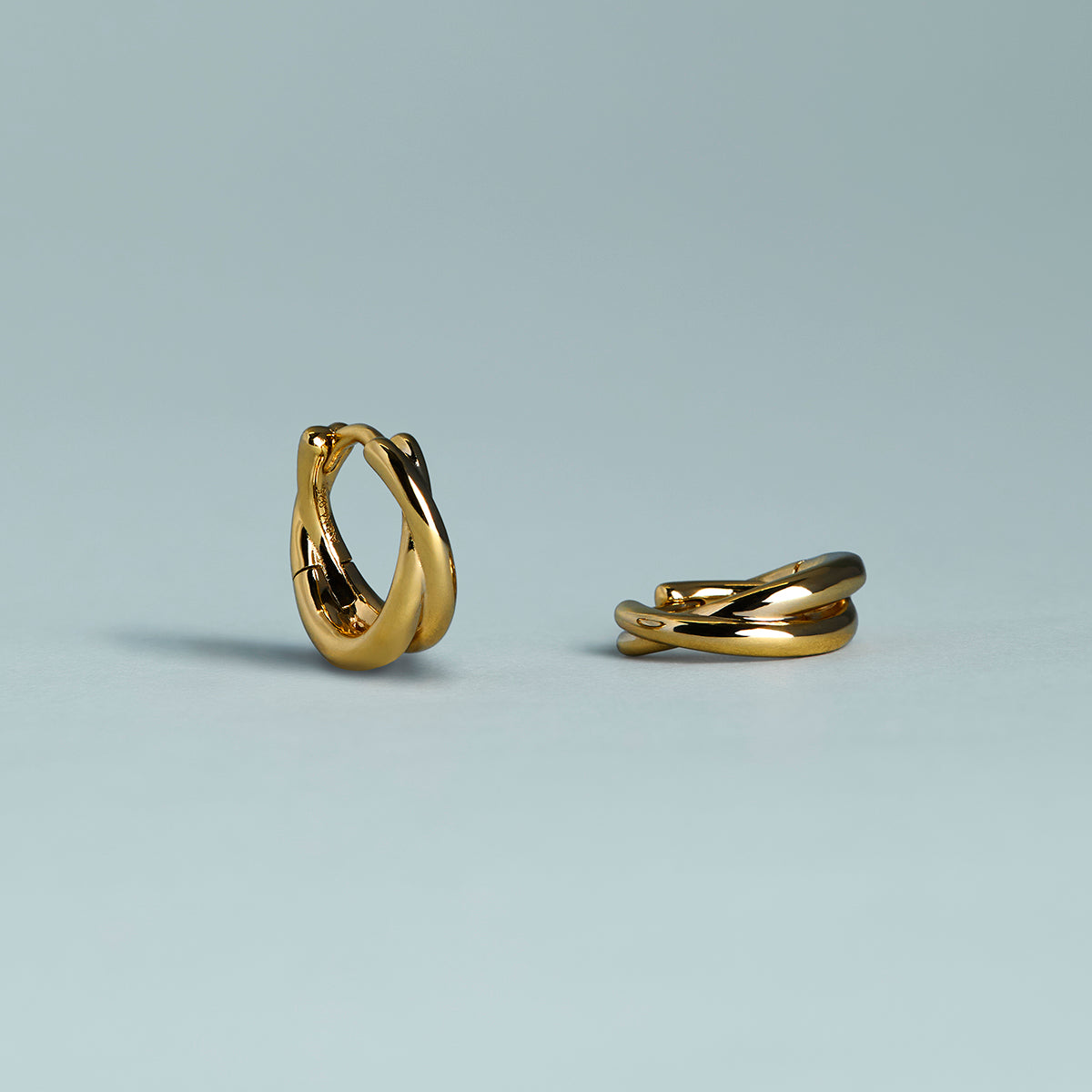 Crossover Illusion Huggies in Gold-Astrid &amp; Miyu