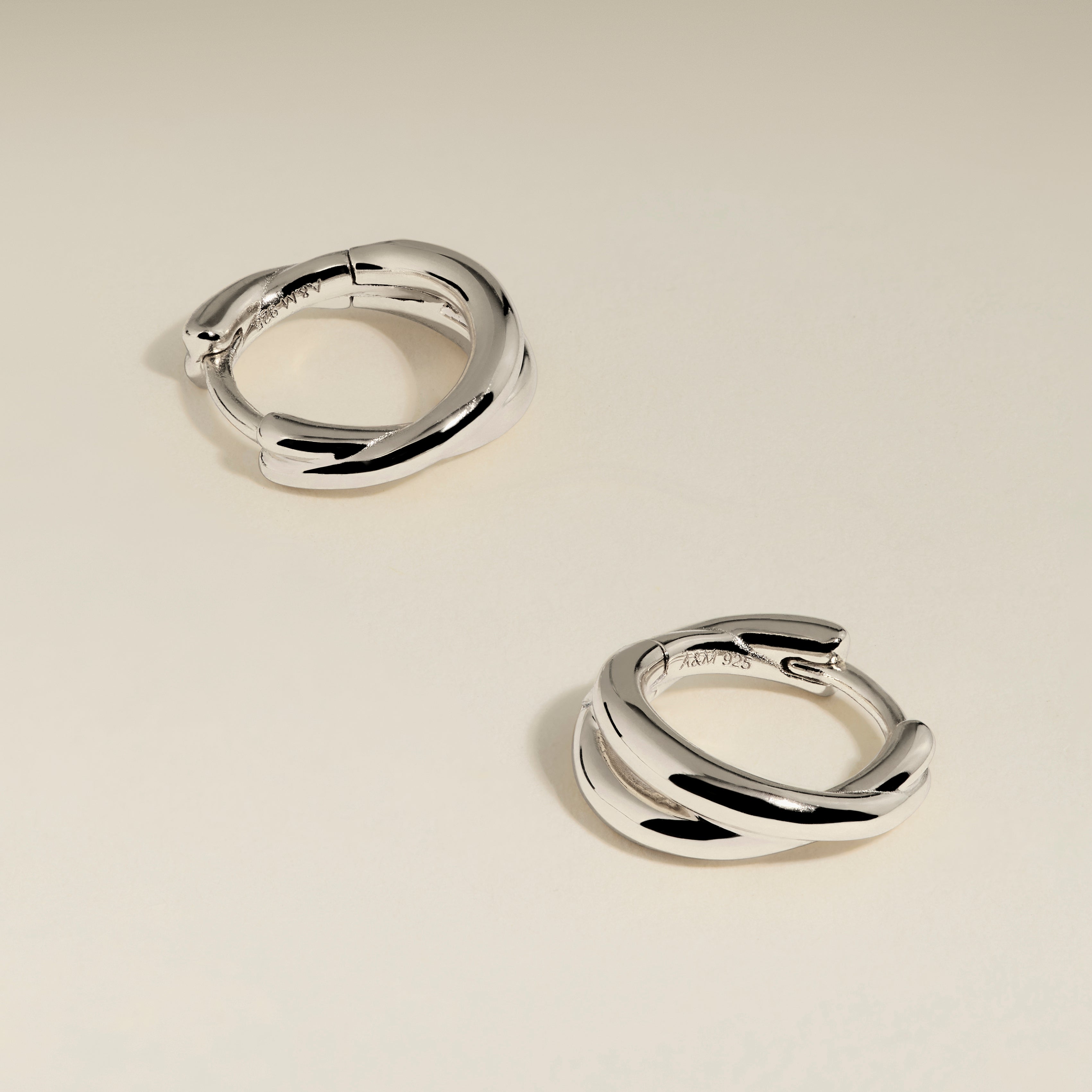 Crossover Illusion Huggies in Silver-Astrid &amp; Miyu