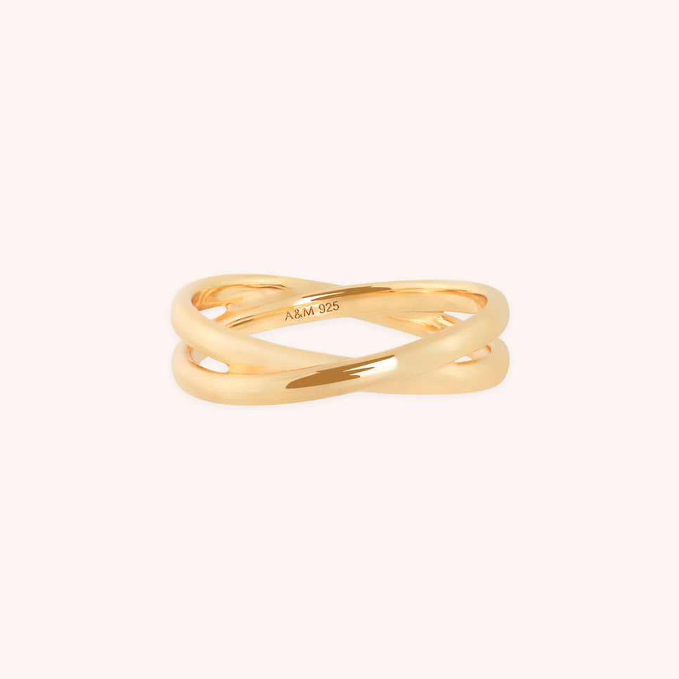 Crossover Illusion Band Ring in Gold-Astrid &amp; Miyu