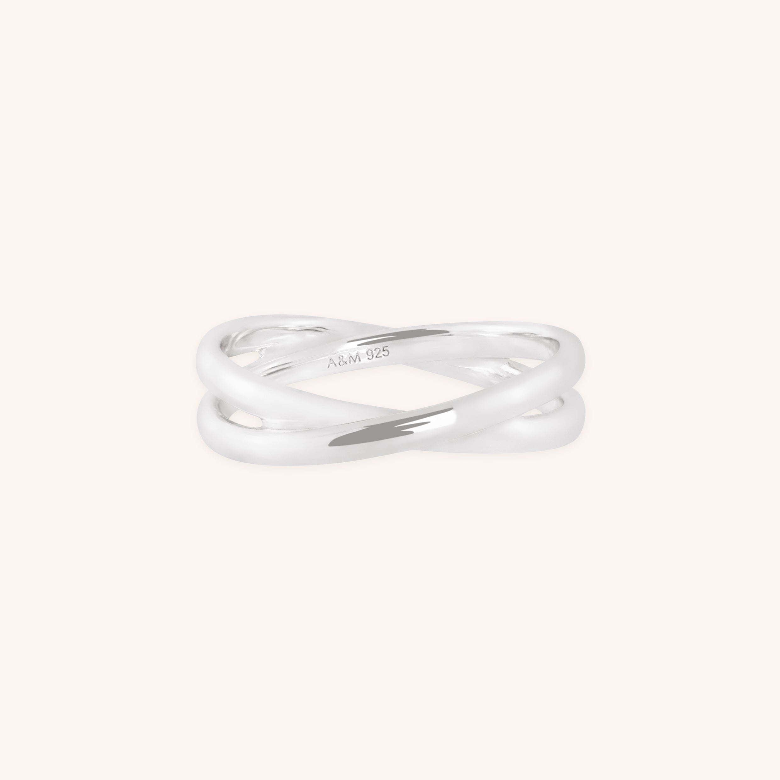 Crossover Illusion Band Ring in Silver-Astrid &amp; Miyu