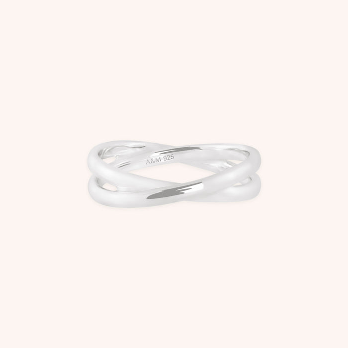 Crossover Illusion Band Ring in Silver-Astrid &amp; Miyu