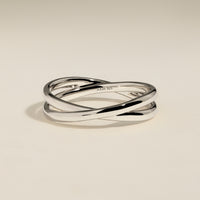 Crossover Illusion Band Ring in Silver-Astrid &amp; Miyu