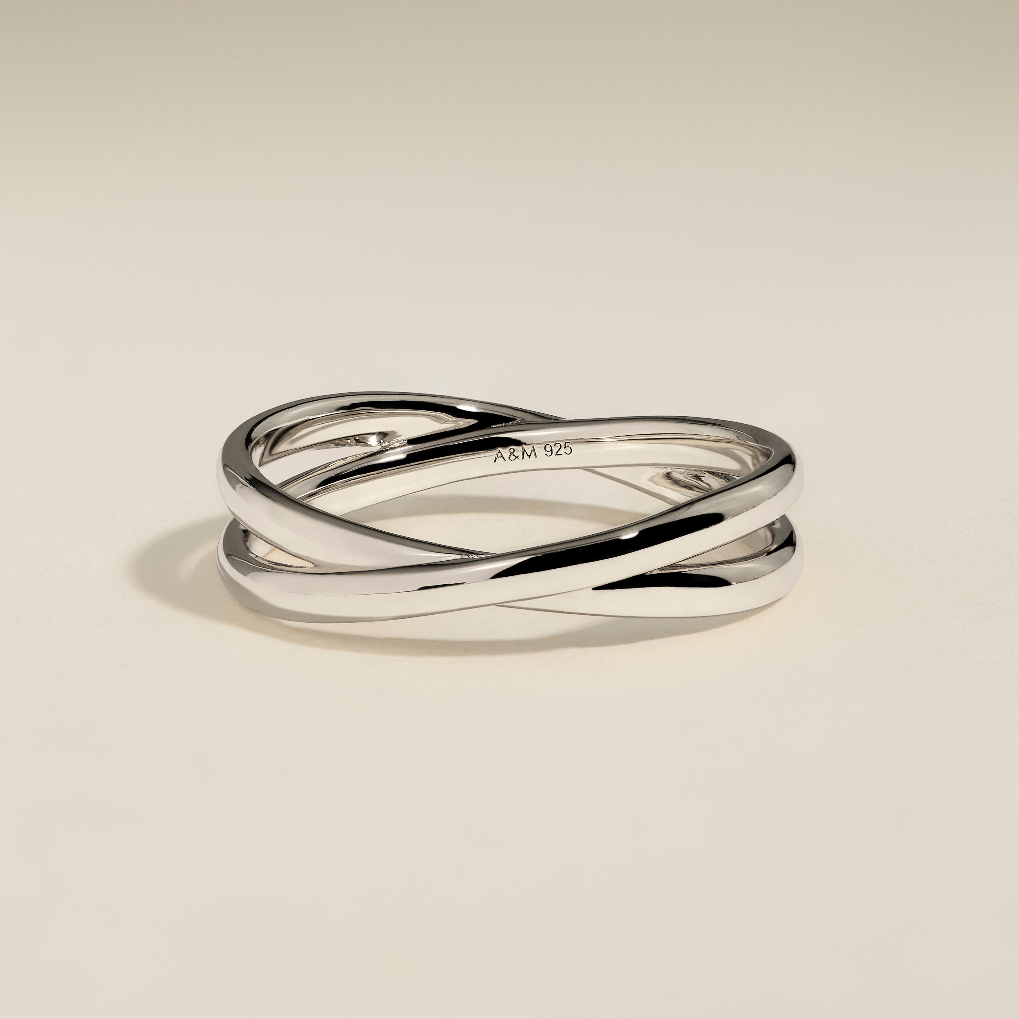 Crossover Illusion Band Ring in Silver-Astrid &amp; Miyu