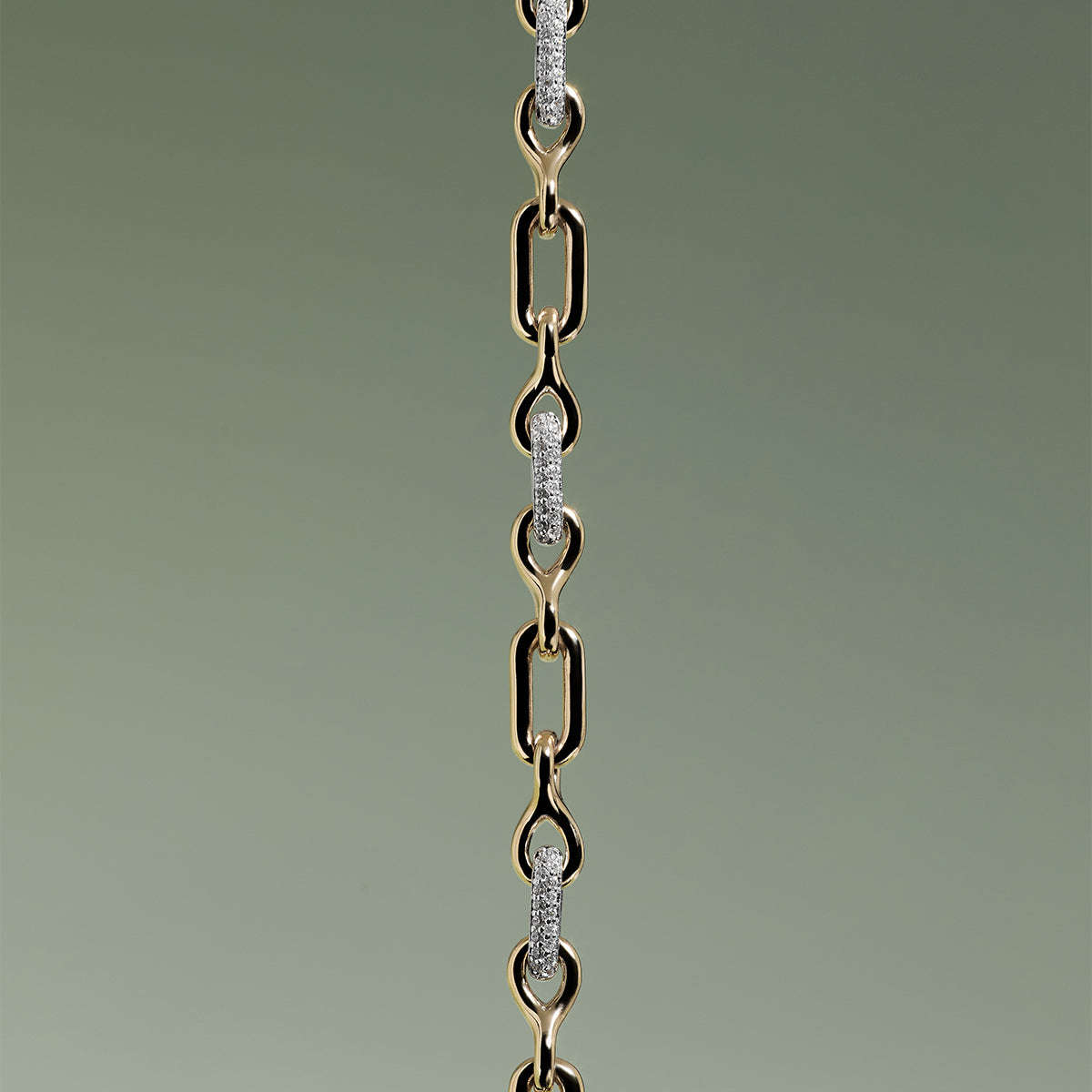 Pavé Chain Link Bracelet in Gold-Astrid &amp; Miyu