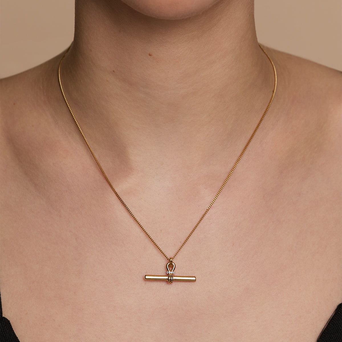 Hardware T-Bar Pendant Necklace in Gold-Astrid &amp; Miyu