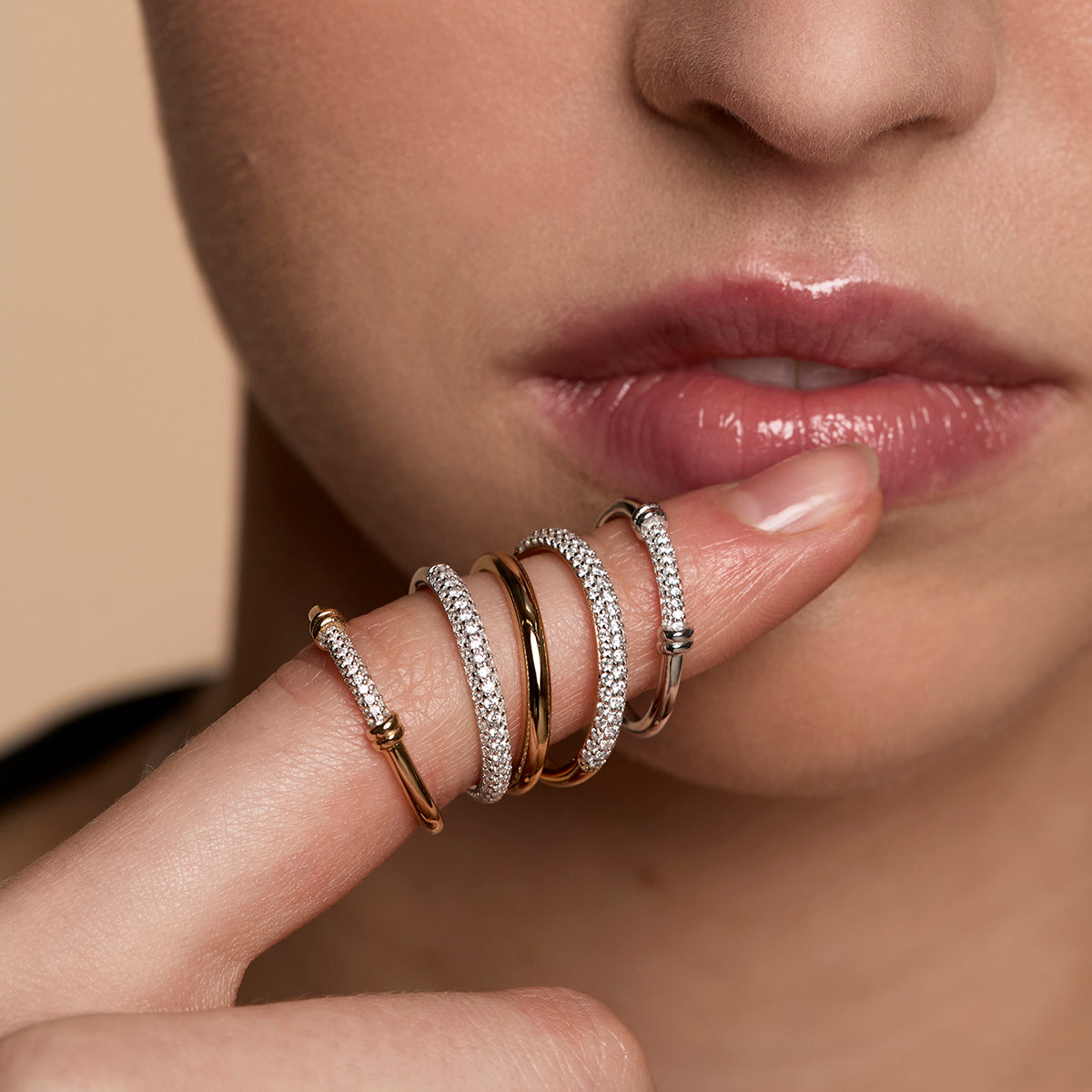 Pavé Knot Ring in Silver-Astrid &amp; Miyu