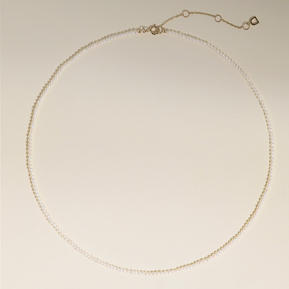 Pearl Necklace in Solid Gold-Astrid &amp; Miyu