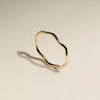 Scalloped Band Ring in Solid Gold-Astrid &amp; Miyu