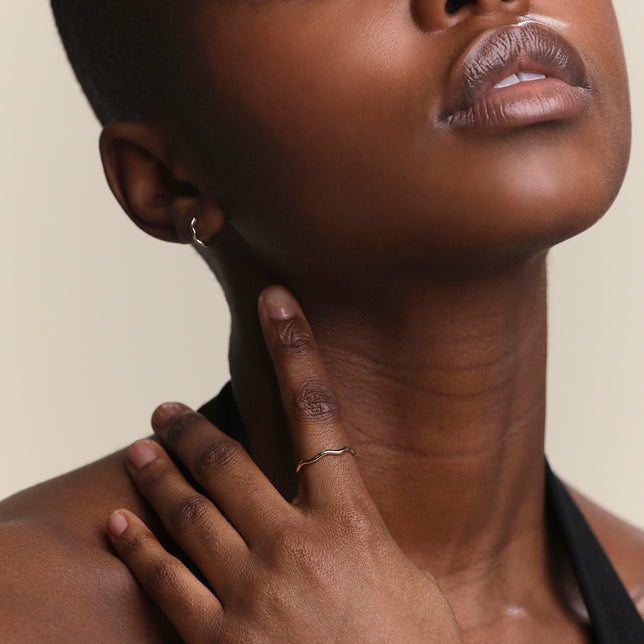 Scalloped Band Ring in Solid Gold-Astrid & Miyu