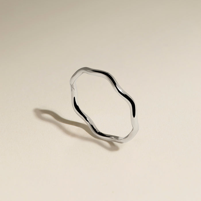 Scalloped Band Ring in Solid White Gold-Astrid &amp; Miyu