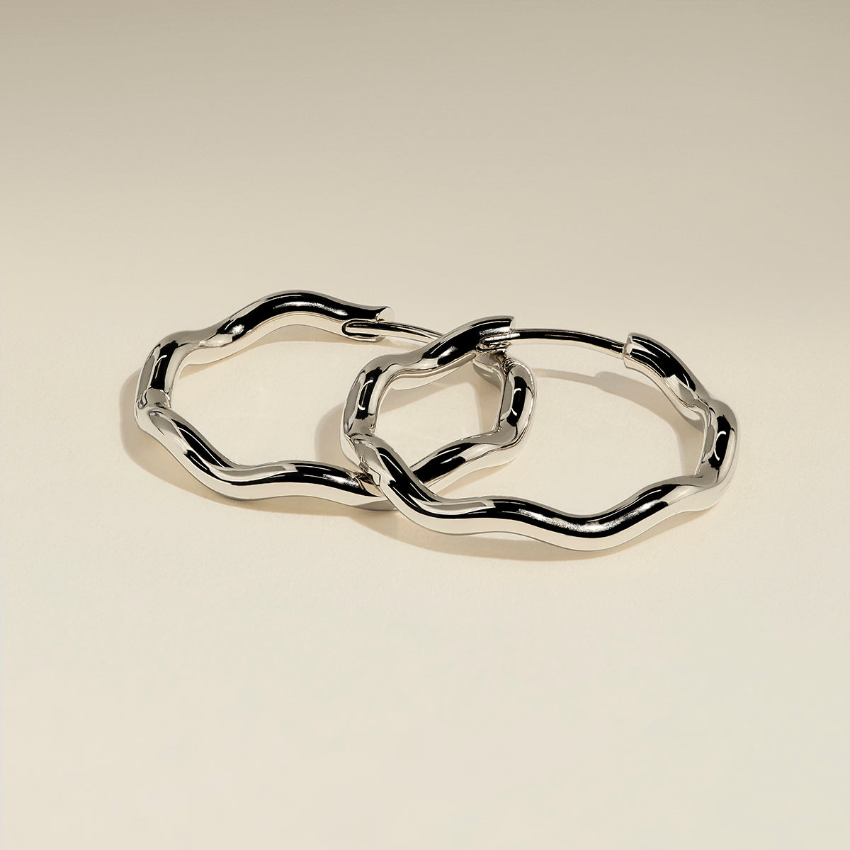 Scalloped Large Hoops in Silver-Astrid &amp; Miyu