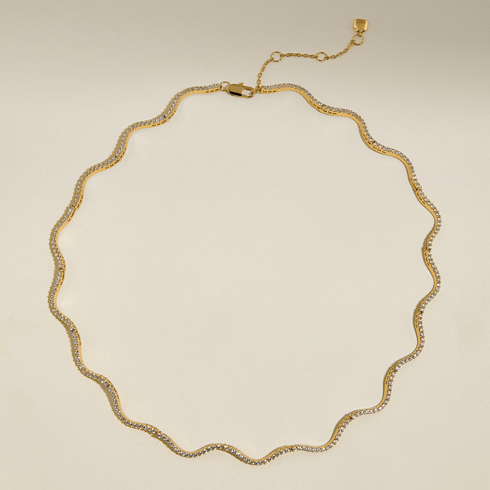 Scalloped Tennis Chain Necklace in Gold-Astrid &amp; Miyu
