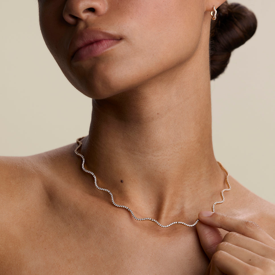 Scalloped Tennis Chain Necklace in Gold-Astrid &amp; Miyu